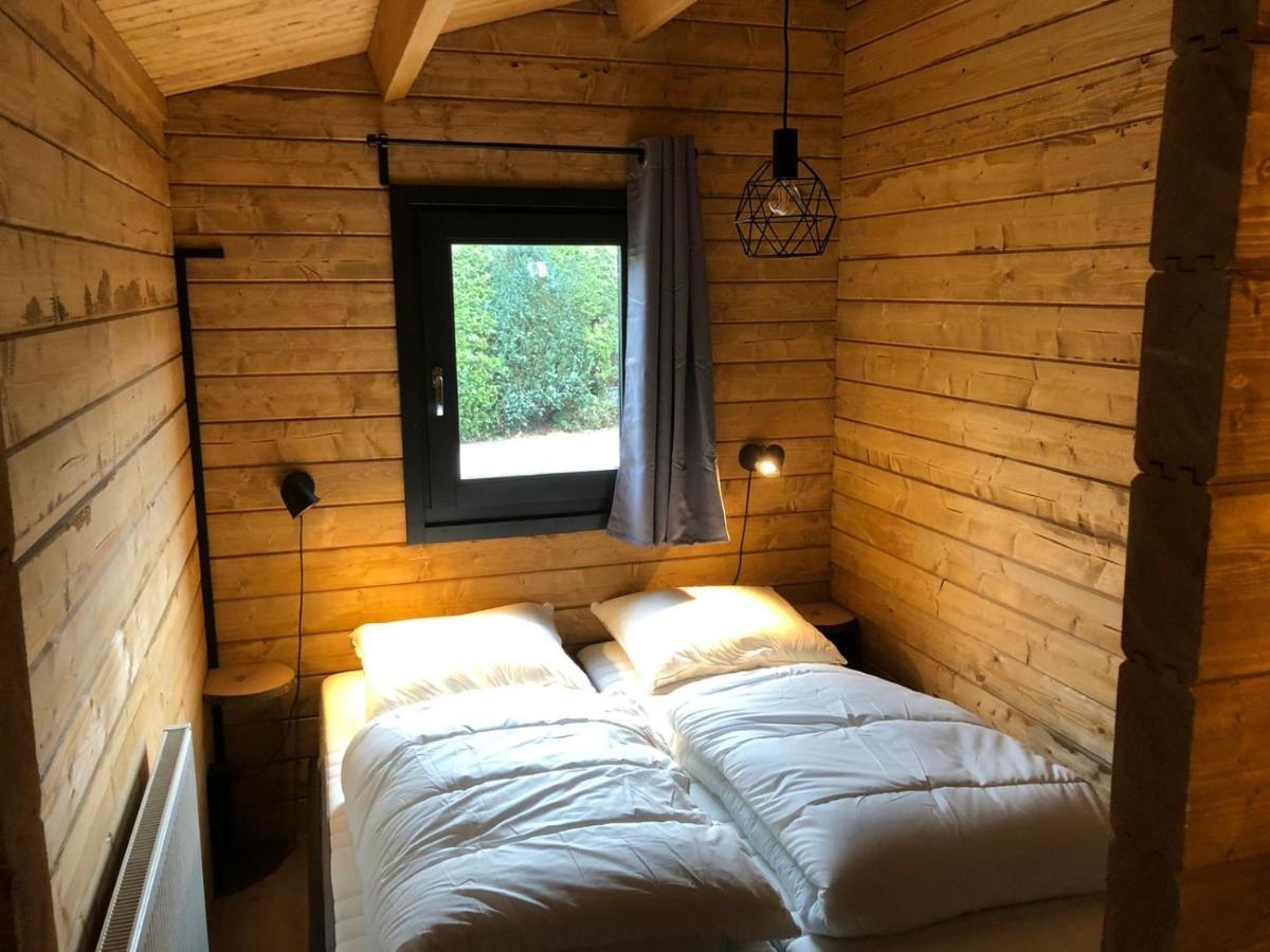 3 Slaapkamer Blokhut Met Opgemaakte Bedden Villa Putten Exterior foto