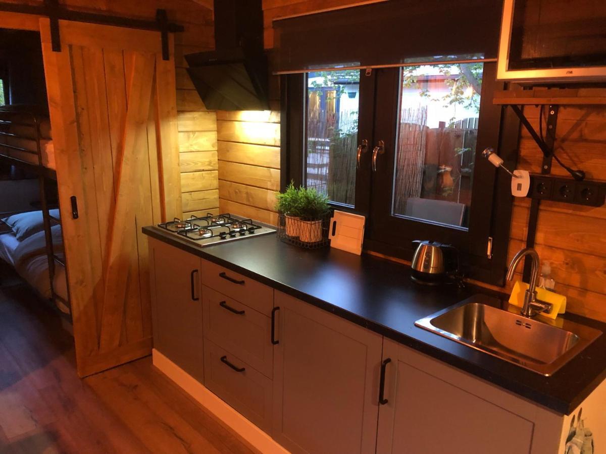 3 Slaapkamer Blokhut Met Opgemaakte Bedden Villa Putten Exterior foto
